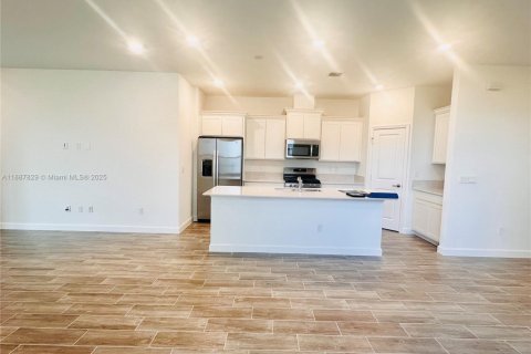 Снять в аренду виллу или дом в Локсахатчи-Гроувс, Флорида 3 спальни, 181.53м2, № 1933138 - фото 16