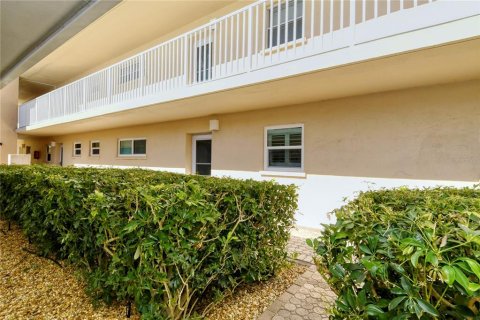 Condo in Sarasota, Florida, 2 bedrooms  № 291170 - photo 4