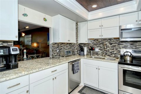 Condo in Sarasota, Florida, 2 bedrooms  № 291170 - photo 22