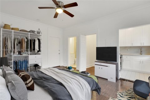 Apartment in Miami Beach, Florida 30.19 sq.m. № 1994730 - photo 6