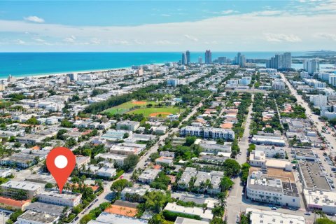 Apartment in Miami Beach, Florida 30.19 sq.m. № 1994730 - photo 11