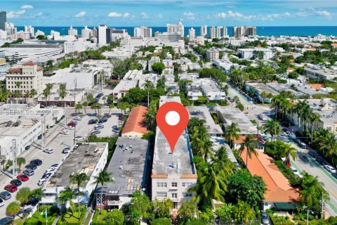 Apartment in Miami Beach, Florida 30.19 sq.m. № 1994730 - photo 1