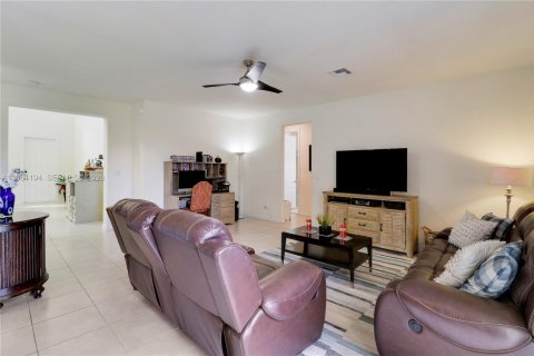 Villa ou maison à vendre à Greenacres, Floride: 4 chambres, 254.27 m2 № 2080793 - photo 11