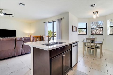 Villa ou maison à vendre à Greenacres, Floride: 4 chambres, 254.27 m2 № 2080793 - photo 19