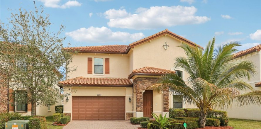 Villa ou maison à Greenacres, Floride 4 chambres, 254.27 m2 № 2080793