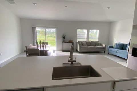 Casa en alquiler en Winter Haven, Florida, 3 dormitorios, 143.07 m2 № 1806571 - foto 9