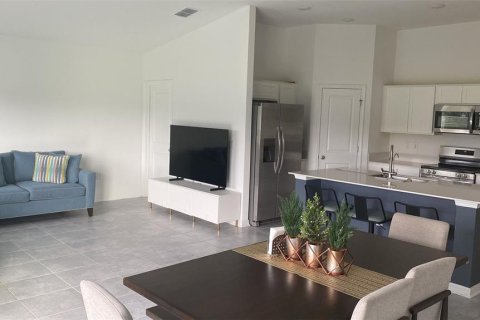 Casa en alquiler en Winter Haven, Florida, 3 dormitorios, 143.07 m2 № 1806571 - foto 7