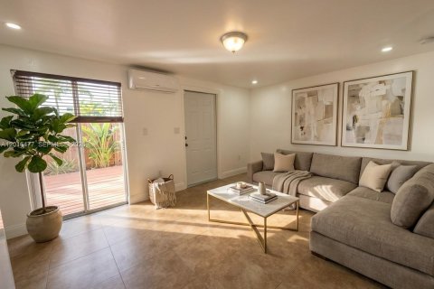 Villa ou maison à Miami, Floride 1 chambre № 2248456