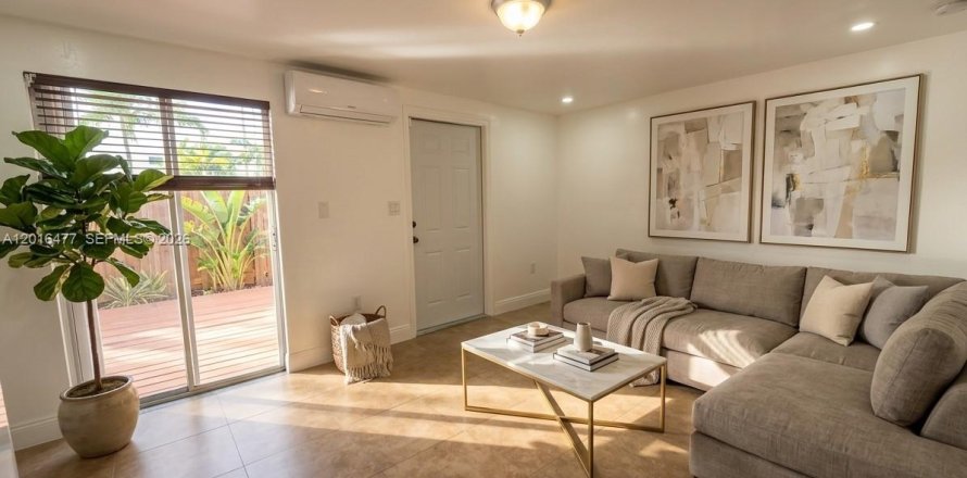 Villa ou maison à Miami, Floride 1 chambre № 2248456