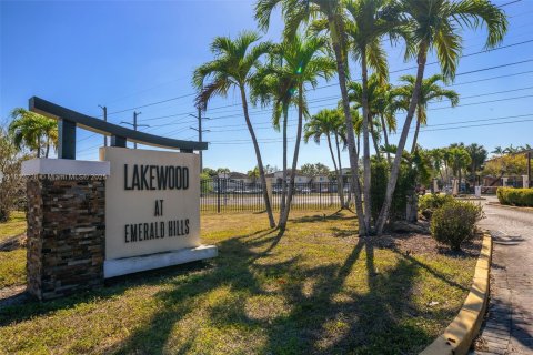 Copropriété à vendre à Hollywood, Floride: 2 chambres, 69.58 m2 № 1935604 - photo 24