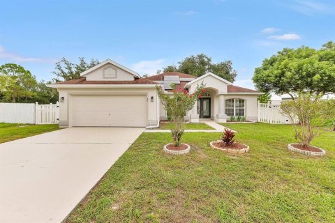 House in Kissimmee, Florida 4 bedrooms, 192.03 sq.m. № 2258692 - photo 5
