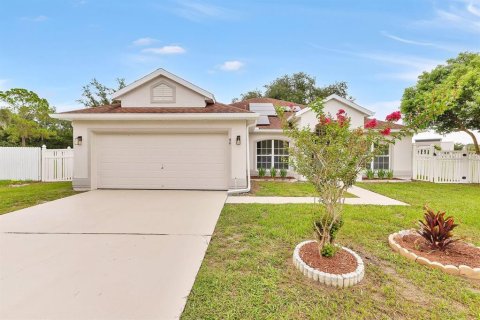 House in Kissimmee, Florida 4 bedrooms, 192.03 sq.m. № 2258692