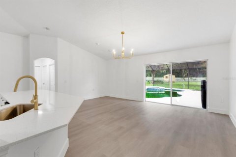 House in Kissimmee, Florida 4 bedrooms, 192.03 sq.m. № 2258692 - photo 18