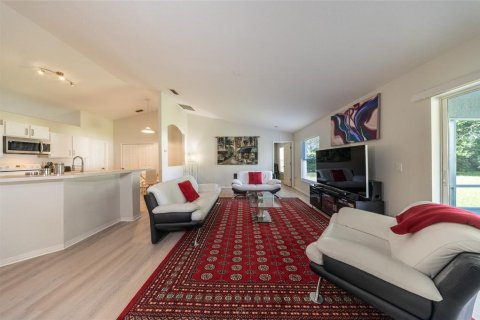 House in Palm Coast, Florida 3 bedrooms, 187.01 sq.m. № 2347632 - photo 8