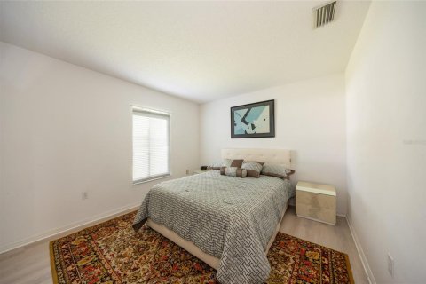 House in Palm Coast, Florida 3 bedrooms, 187.01 sq.m. № 2347632 - photo 15