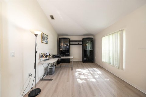 House in Palm Coast, Florida 3 bedrooms, 187.01 sq.m. № 2347632 - photo 3