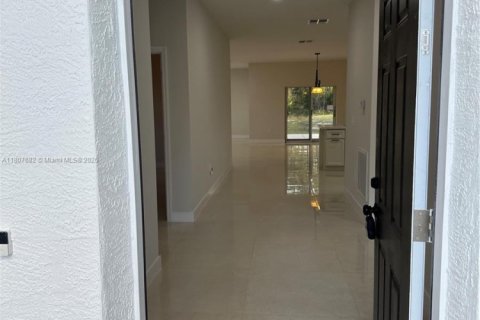 Villa ou maison à vendre à Lake Wales, Floride: 3 chambres, 204.38 m2 № 1959682 - photo 4