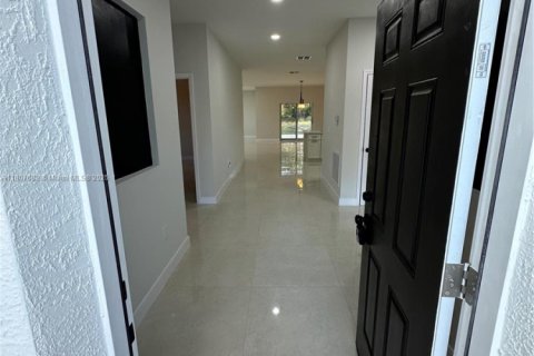 Villa ou maison à vendre à Lake Wales, Floride: 3 chambres, 204.38 m2 № 1959682 - photo 3