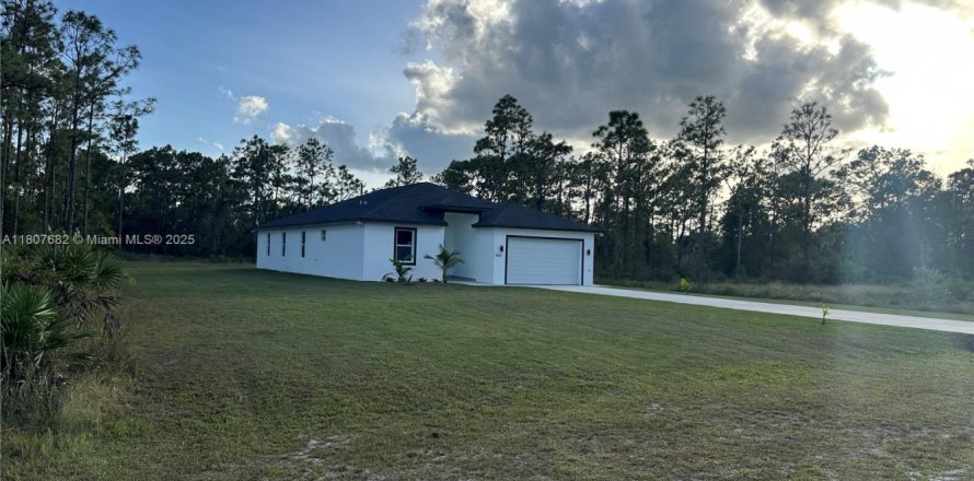 Villa ou maison à Lake Wales, Floride 3 chambres, 204.38 m2 № 1959682