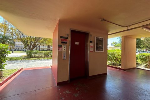 Купить кондоминиум в Майами, Флорида 1 спальня, 83.43м2, № 1692549 - фото 17