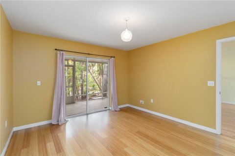 Condo in Sarasota, Florida, 2 bedrooms  № 2379777 - photo 11
