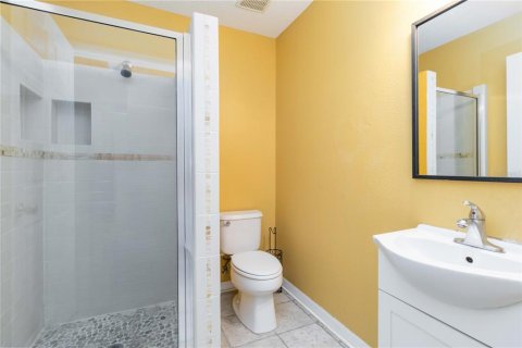 Condo in Sarasota, Florida, 2 bedrooms  № 2379777 - photo 12
