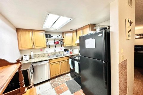 Condo in Altamonte Springs, Florida, 3 bedrooms  № 1740423 - photo 8