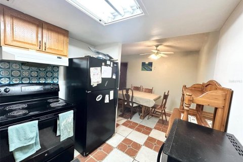 Condo in Altamonte Springs, Florida, 3 bedrooms  № 1740423 - photo 9