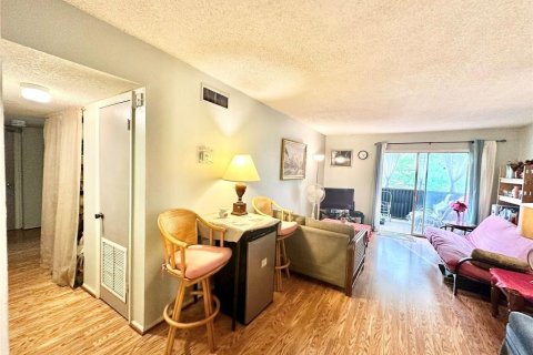 Condo in Altamonte Springs, Florida, 3 bedrooms  № 1740423 - photo 12
