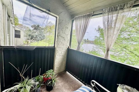 Condo in Altamonte Springs, Florida, 3 bedrooms  № 1740423 - photo 5