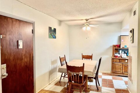Condo in Altamonte Springs, Florida, 3 bedrooms  № 1740423 - photo 11