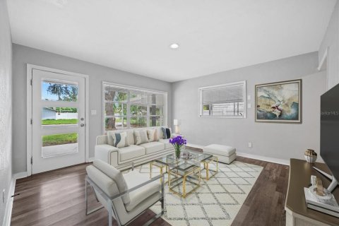 Villa ou maison à vendre à Tampa, Floride: 3 chambres, 124.02 m2 № 2138886 - photo 4