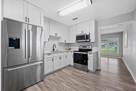 Villa ou maison à vendre à Tampa, Floride: 3 chambres, 124.02 m2 № 2138886 - photo 5