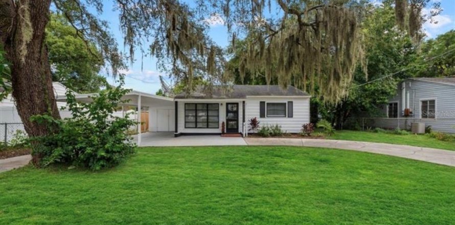 Villa ou maison à Tampa, Floride 3 chambres, 124.02 m2 № 2138886