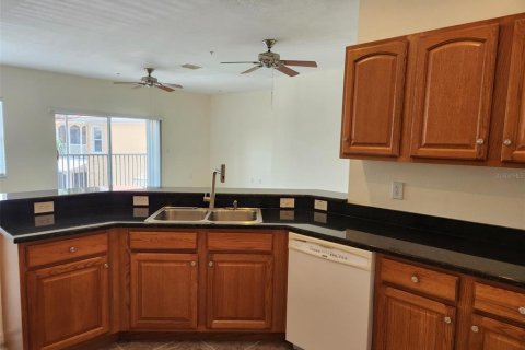 Condo in Lutz, Florida, 2 bedrooms  № 1722344 - photo 9