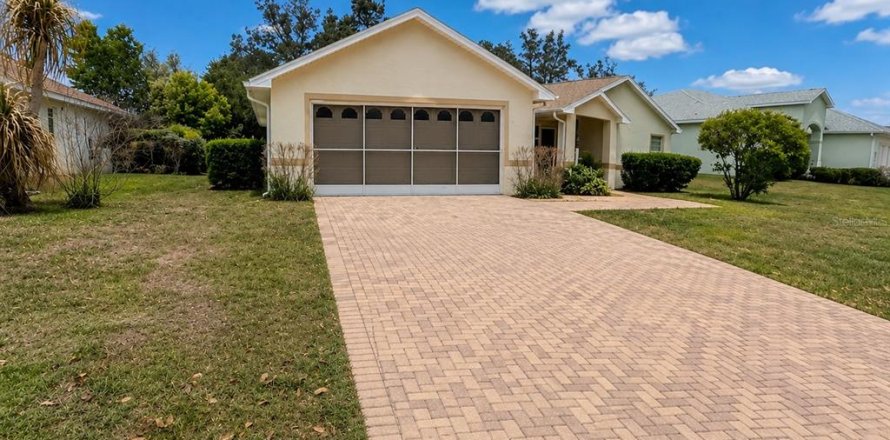 Casa en Summerfield, Florida 3 dormitorios, 166.67 m2 № 2129397