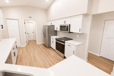 Casa en venta en Summerfield, Florida, 3 dormitorios, 166.67 m2 № 2129397 - foto 3
