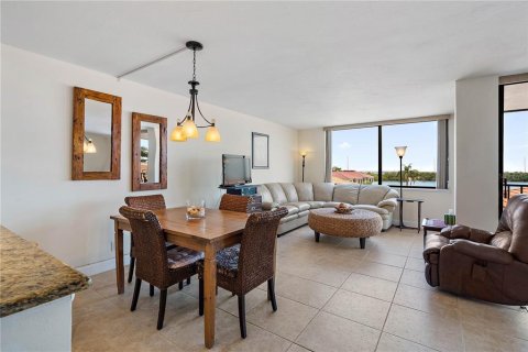 Condo in Saint Petersburg, Florida, 1 bedroom  № 1197974 - photo 7