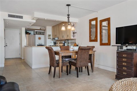 Condo in Saint Petersburg, Florida, 1 bedroom  № 1197974 - photo 6