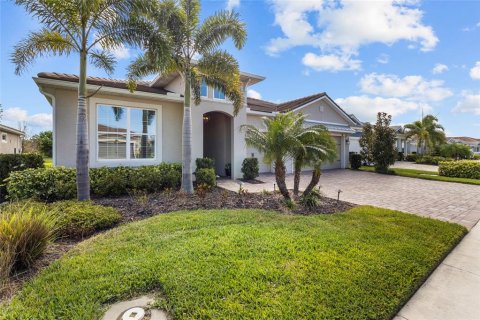 House in Sarasota, Florida 3 bedrooms, 230.68 sq.m. № 2151740 - photo 4