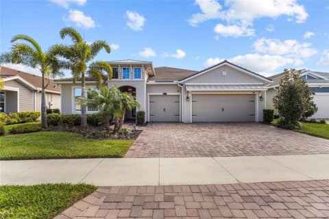 House in Sarasota, Florida 3 bedrooms, 230.68 sq.m. № 2151740 - photo 2