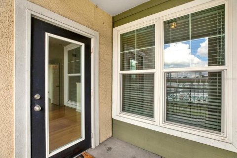 Condo in Tampa, Florida, 2 bedrooms  № 2379377 - photo 24