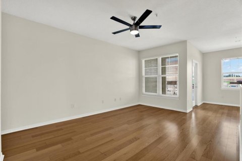 Condo in Tampa, Florida, 2 bedrooms  № 2379377 - photo 12