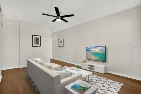 Condo in Tampa, Florida, 2 bedrooms  № 2379377 - photo 5