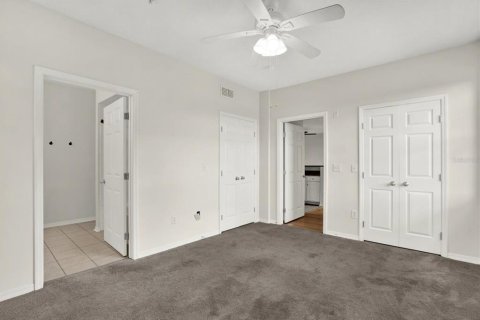 Condo in Tampa, Florida, 2 bedrooms  № 2379377 - photo 17