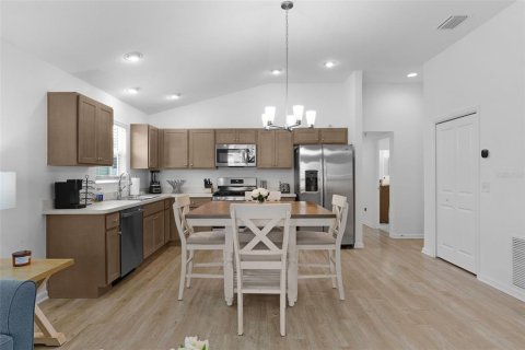 House in The Villages, Florida 2 bedrooms, 87.89 sq.m. № 2126936 - photo 13