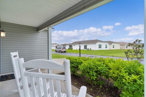 House in The Villages, Florida 2 bedrooms, 87.89 sq.m. № 2126936 - photo 3
