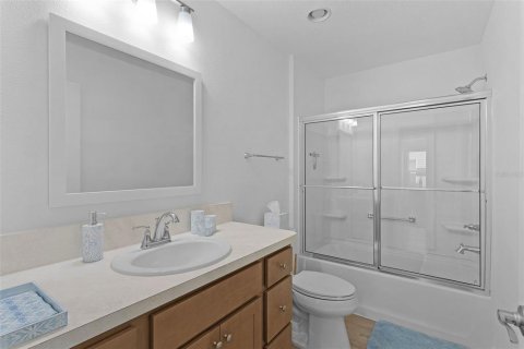 House in The Villages, Florida 2 bedrooms, 87.89 sq.m. № 2126936 - photo 25