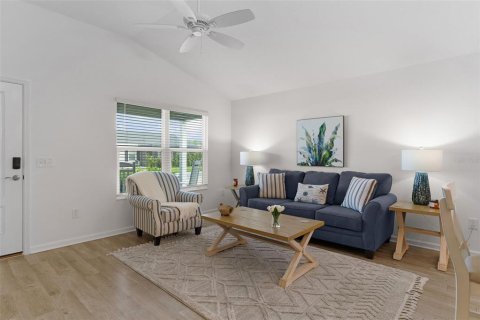 House in The Villages, Florida 2 bedrooms, 87.89 sq.m. № 2126936 - photo 10