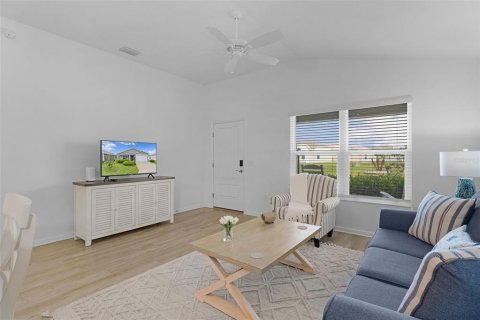 House in The Villages, Florida 2 bedrooms, 87.89 sq.m. № 2126936 - photo 9
